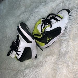 Boys toddlers Jordan’s size 11c